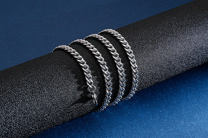 สร้อยข้อมือผู้ชายแบบ Cuban Link สแตนเลสกันน้ำ สร้อยคอผู้ชาย สแตนเลส ขายส่ง - Product Image 3