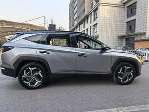 <span class=keywords><strong>Hyundai</strong></span> <span class=keywords><strong>Tucson</strong></span> L 1.5T Benzina Euro VI 2024 con Cambio Automatico, Sedili in Pelle, Telecamera Posteriore, Pneumatici R17 - Product Image 2