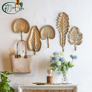 Vintage Metal <b>Leaf</b> <b>Wall</b> <b>Decor</b> Hanging Ornament Antique Gold Color Home <b>Decor</b> Wedding Prop - Product Image 1