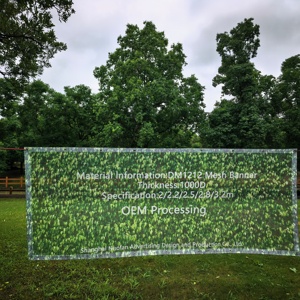 Pancarta Publicitaria de Vinilo Portátil con Impresión Digital Personalizada para Uso en Interiores/Exteriores, Impermeable y Ligera - Product Image 4