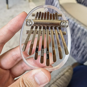 Mini Kalimba, <span class=keywords><strong>Piano</strong></span> <span class=keywords><strong>de</strong></span> Pulgar <span class=keywords><strong>de</strong></span> 8 Tonos, Juguete Infantil para Principiantes, Bonito y Compacto, Material Shubili, Empaquetado - Product Image 3