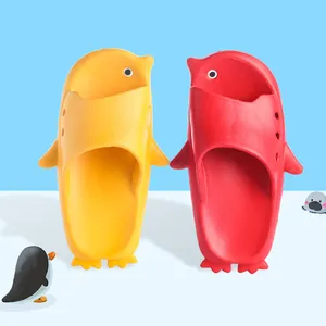 Тапочки EVA с мультяшным пингвином для детей, летние детские мягкие пластиковые Тапочки, сандалии, обувь с логотипом на заказ