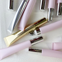 Repulpeur de lèvres blanc en tube souple, formule hydratante végane (15ml) – Effet rapide, longue durée de maintien