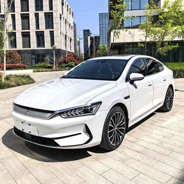 BYD 2021 Qin PLUS EV 600KM Flagship Model Used Car Cheap New Energy Pure Electric Vehicle Automatic Turbo R17 Left Steering