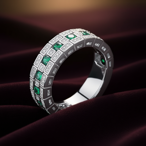 Anello Eternity con Smeraldo Taglio Brillante in Oro Bianco, Design Geometrico con Incastonatura a Pavé, Stile Classico, Gioiello Unisex per Matrimonio F1143 - Product Image 2