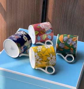 Vente en gros de tasses en porcelaine fine de luxe pour les mariages et les fêtes - Product Image 5