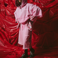 Ensemble deux pièces personnalisé pour femme – Collection Automne 2026 – Vêtements tendance pour femme – Ensemble streetwear : sweat à capuche et short à carreaux patchwork