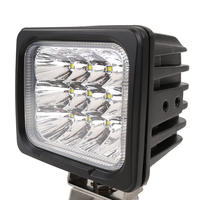 Vente en gros usine : Projecteur agricole à LED bleu 5'' 15W ° Feux de tracteur Spot 60W 9-32V pour pulvérisateur - Feu de tracteur LED IP68