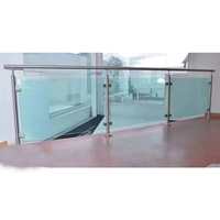 Rampe en verre en acier inoxydable moderne pour escaliers, main courante en fer forgé pour escalier, fabricant de main courante en acier inoxydable pour escalier