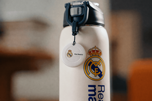 MiLi <span class=keywords><strong>Real</strong></span> <span class=keywords><strong>Madrid</strong></span> MiTag Duo, Rastreador Inteligente con GPS para Google y Apple, Localizador de Llaves con Licencia Oficial - Product Image 4