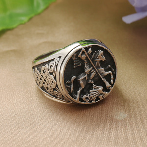 Yunnique Anillo ecuestre de acero inoxidable para hombre, diseño de animales plateados, joyería de regalo 24002 - Product Image 2