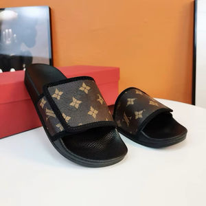 Nouvelles sandales pour hommes 2026, design confortable, pantoufles d'intérieur pour <span class=keywords><strong>homme</strong></span>, chaussures d'été, logo personnalisé, pantoufles en cuir, tongs pour hommes - Product Image 2