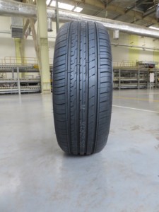 Pneu de voiture chinois 205/60R14 88V MOZZO 4S+ en promotion - Product Image 3