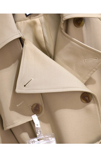 OEM abbigliamento da <span class=keywords><strong>donna</strong></span> primavera <span class=keywords><strong>Trench</strong></span> <span class=keywords><strong>corto</strong></span> stile britannico kaki moda <span class=keywords><strong>donna</strong></span> giacca singola personalizzata per le donne - Product Image 4