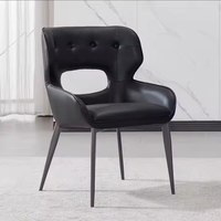 Chaise de salle à manger en métal minimaliste moderne JP avec dossier Seniors Comfort in Mind Hollow New Tabourets pour la maison Hôtel Bureau Salle de bain