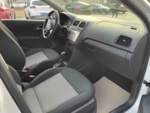 Volkswagen <span class=keywords><strong>Polo</strong></span> <span class=keywords><strong>2016</strong></span> 1.4L Automatica Usata Economica Versione Fashion - Inventario Concessionaria Hatchback Auto di Seconda Mano - Product Image 5