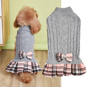 Grazioso Maglione in Acrilico per Cani con Gonna, Set Due Pezzi Effetto Maglia, Abito per Animali Domestici, Moda Invernale con Papillon, Grigio e Bianco - Product Image 3