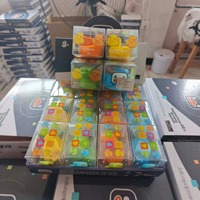 Nouveau Bloc de Canard Carré Squishy Mignon en Forme de Cube, à Remontée Lente, Anti-Stress, Jouet à Presser, Cadeau pour Enfants, avec Boîte de Présentation, Vente en Gros