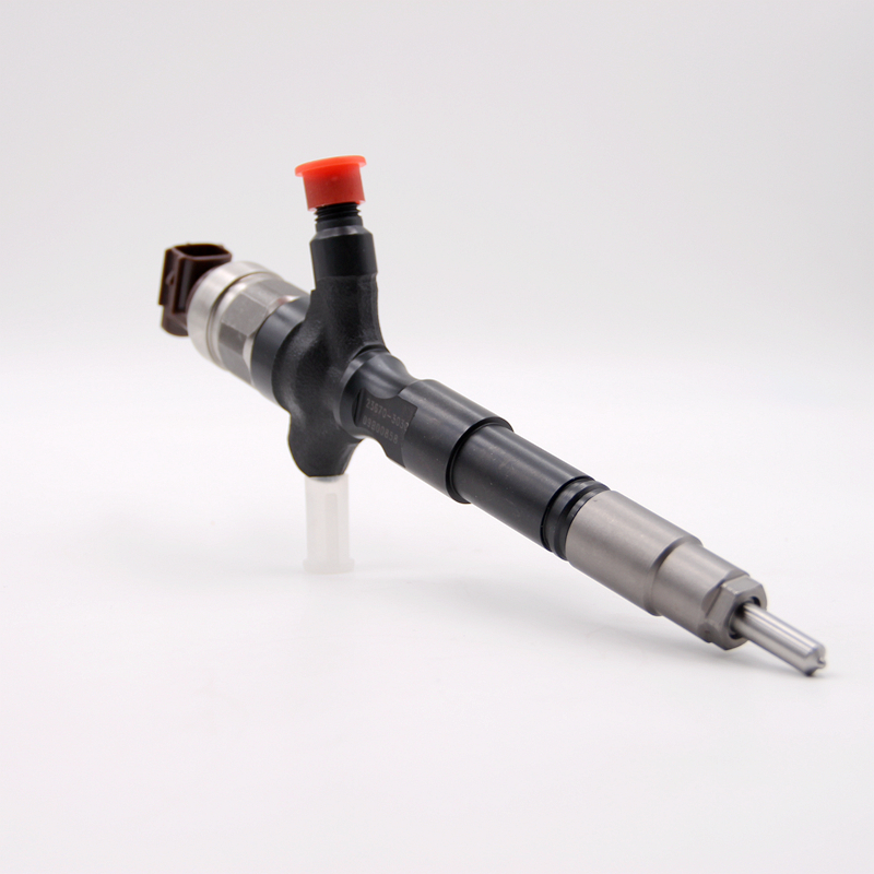 injector nozzle 23670-0R030 23670-09240  injector for Toyota 1AD-FTV  common rail injector 095000-6410 095000-6960