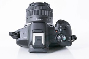 HFT Professionnel <span class=keywords><strong>EOS</strong></span> <span class=keywords><strong>R50</strong></span> avec objectif RF-S 18-45mm F4.5-6.3 IS STM Vente en gros - Product Image 5
