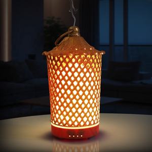 เครื่องกระจายกลิ่นหอมแบบพกพา ใช้พลังงานจาก USB พร้อมไฟเจ็ดสี - Product Image 2