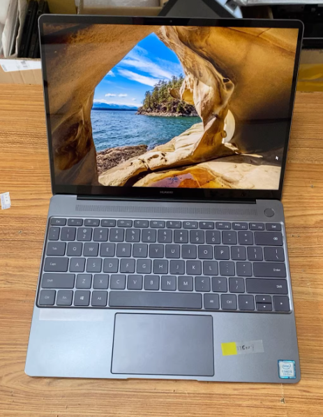 てんとう虫さん専用【美品】HUAWEI MateBook13 i5第10世代 5 ファーウェイ、第10世代Core i7/i5装備の「HUAWEI MateBook 13 NEW
