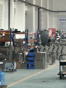 مقلاة عميقة تجارية تعمل بالغاز المسال مع صمام ضغط منخفض وتحكم رقمي، معدات لطهي الدجاج للمطاعم والأغراض التجارية - Product Image 6