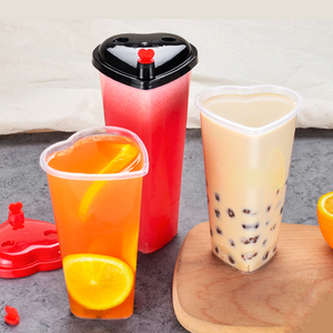 Vendita calda personalizzata usa e getta 500/700ml per uso alimentare PP tazza di plastica a forma di <span class=keywords><strong>cuore</strong></span> con coperchio per <span class=keywords><strong>caffè</strong></span> e tè al latte - Product Image 4