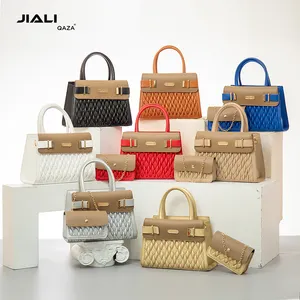 QAZA vente chaude luxe de qualité supérieure 2in1 femmes sacs à main et sacs à main 2023 nouveau design de mode en cuir PU dames sacs fourre-tout à bandoulière