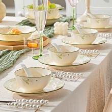 China Manufacturer Porcelain Luxury Elegant Dinner <b>Set</b> Europe/North America Style <b>Microwave</b> Safe Dishwasher Safe - Product Image 2