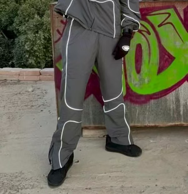 Pantalon gris foncé 2500