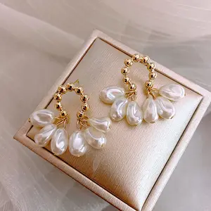 Korean Style Boucles Doreilles Handmade Gold Textured Beaded Hoop Tassel Dangling Baroque Bold Pearls Earrings for Women