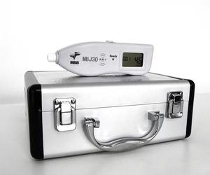 Detector de Icterícia Transcutâneo de Alta Precisão MBJ30 - Medidor de Bilirrubina para Bebês com Display LCD, Bluetooth e Suporte a Plataforma em Nuvem - Product Image 1