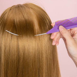 <span class=keywords><strong>Peigne</strong></span> à cheveux en ABS résistant à la chaleur avec logo personnalisé, <span class=keywords><strong>peigne</strong></span> à tresser en acier en forme de C, <span class=keywords><strong>peigne</strong></span> à <span class=keywords><strong>queue</strong></span> de rat incurvé pour la coiffure - Product Image 3