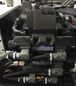 PP material stackable Foldable collapsible plastic crates injection molding machine - Product Image 4