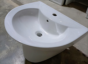 Lavabos <span class=keywords><strong>de</strong></span> Baño <span class=keywords><strong>de</strong></span> Cerámica <span class=keywords><strong>de</strong></span> Estilo Moderno, Lavabo Irregular Suspendido en la Pared con Desagüe, Montaje <span class=keywords><strong>de</strong></span> Grifo <span class=keywords><strong>de</strong></span> un Solo Orificio, para Hotel o Villa - Product Image 2