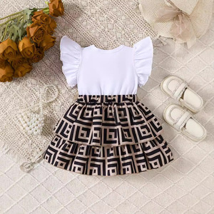 Venta caliente verano bebé falda algodón 0-2 años bebé niña cuello redondo manga con volantes lindo arco costura vestido
