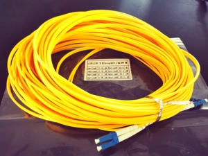 สายแพทช์ไฟเบอร์ออปติก OFNP OFNR Plenum แบบกำหนดความยาวเองได้ SM/LC UPC/CMP สำหรับ FTTH ความยาวคลื่น 1310/1550/1625 นาโนเมตร รับประกัน 3 ปี - Product Image 2