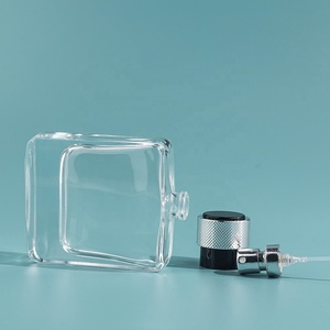 Độc quyền tùy chỉnh sang trọng rỗng 50ml chai nước hoa thủy tinh với nhôm và nắp nhựa màn hình mỹ phẩm in ấn bơm phun - Product Image 5