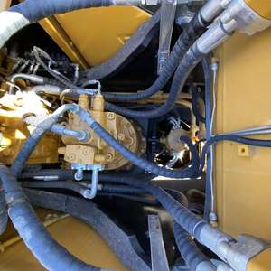 Excavadora Usada Sany SY215C en Buen Estado, Fiabilidad Comprobada, Cabina Espaciosa, Mejor Precio, Excavadora Usada Sany SY215C en Stock - Product Image 5