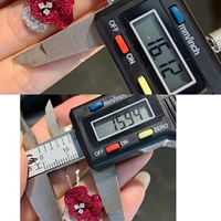Klassische 18K Massivgold Herzförmige Anhänger-Halskette mit Natürlichem Taubenblutrotem Rubin für Jubiläen