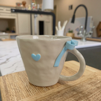 Tasse en céramique 3D émaillée personnalisée avec nœud papillon en relief tasse de décoration quotidienne en porcelaine objets décoratifs pour la maison