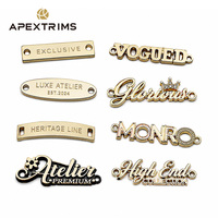APEX Fabricant – Étiquette métallique 3D surélevée personnalisée avec logo de marque, conception OEM/ODM, pour vêtements