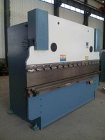 Plieuse de tôles hydraulique multifonctionnelle pour cintrer et plier les tôles