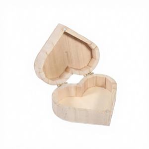 Boîte cadeau de luxe HS en carton magnétique pour bijoux avec couvercle à charnière Bright Creations, design cœur, capacité 1-3L, modèle DHI-3434 - Product Image 4