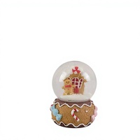 Décoration d'intérieur de Noël, artisanat festif, cadeau personnalisé, globe à neige assorti, maison en pain d'épices et figurine de couple, boule de neige