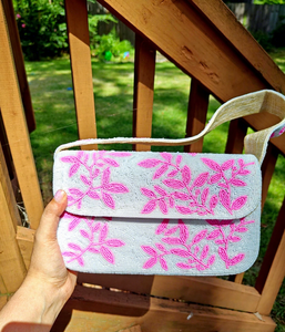 Magnifique sac à bandoulière pour femme, brodé à la main, de haute qualité, style ange, avec perles, œuvre d'art traditionnelle, look moderne et tendance - Product Image 3