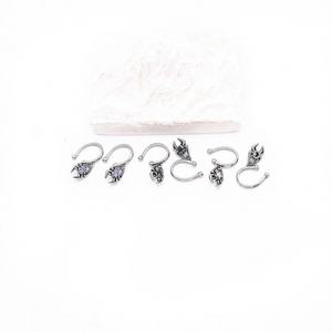 Accesorios Cold Wind Neutral Piercing: Anillos para Labios y Nariz de Acero Inoxidable 316, Impermeables, Hipoalergénicos, con Colgante de Diamante Araña - Product Image 3