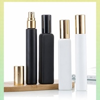 Flacon pulvérisateur de parfum vide en verre noir mat de 10 ml avec pompe, rechargeable, design carré pour sérigraphie