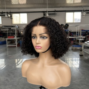 Nouvelle Perruque Courte Bouclée Lagos en Cheveux Humains Ligne de Cheveux Naturelle XX05 Couleur Naturelle Vente en Gros Perruque Frontale 13x4 Dentelle HD Perruques Ligne de Cheveux Basse - Product Image 2